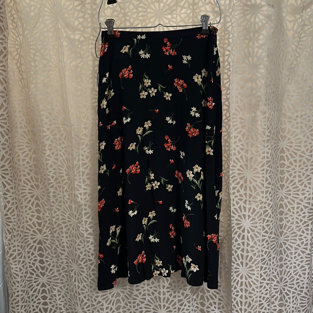 🌸 Vintage Jones New York Floral Midi Skirt